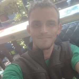 Meet your Posher, Derek